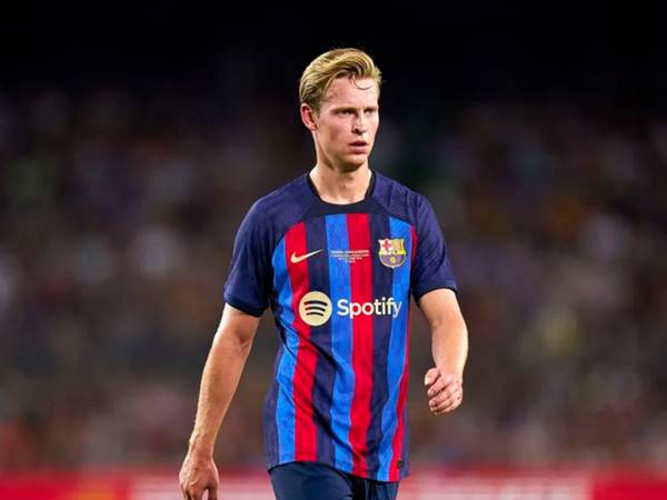 FRENKIE DE JONG ĐƯỢC HLV XAVI KHEN NGỢI KHÔNG NGỚT